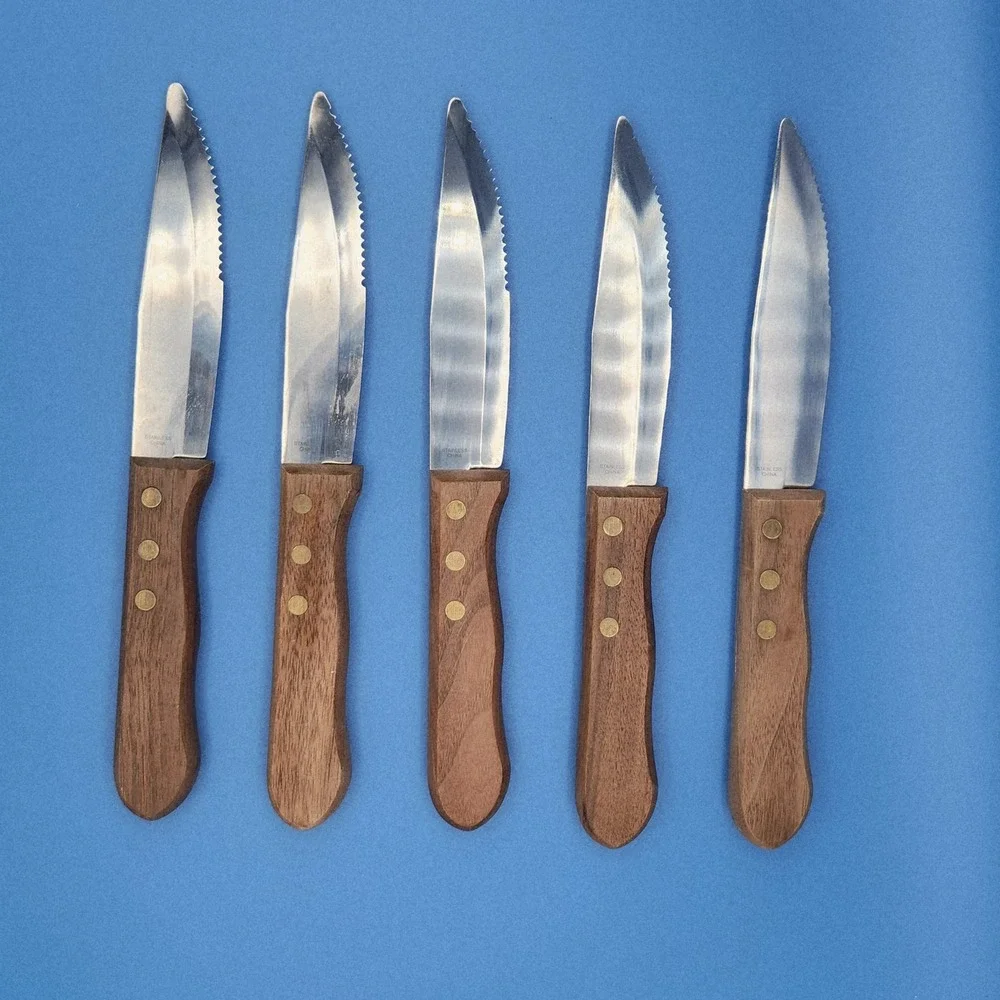 Wooden Handle Jumbo Serrated‎ Steak Knives unbranded - set of eleven